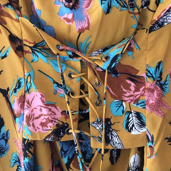 LULUMARI Yellow Floral Tunic off-shoulder Top - Picture 9 of 15